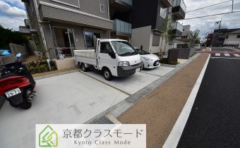 敷地内ガレージ