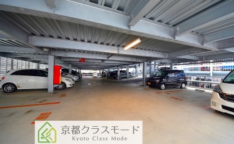 敷地内ガレージ