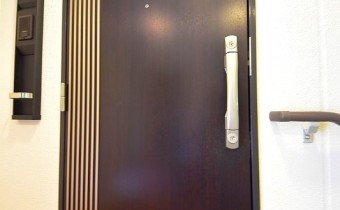 玄関ドア