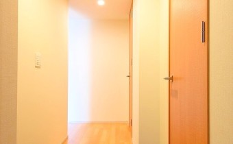 ※室内写真は同マンション内・別タイプの参考画像となります。