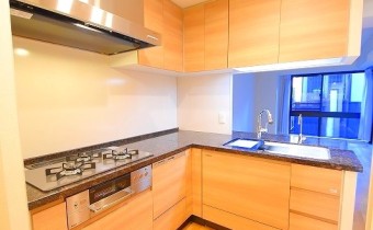 ※室内写真は同マンション内・別タイプの参考画像となります。