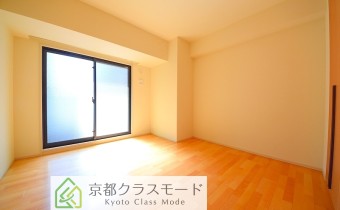 ※室内写真は同マンション内・別タイプの参考画像となります。