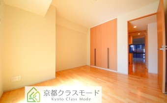 ※室内写真は同マンション内・別タイプの参考画像となります。