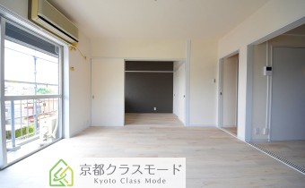 洋室8帖・別アングル