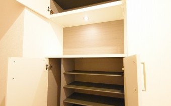 シューズボックス