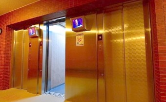 エレベーター