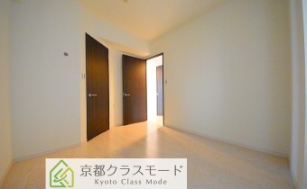 Room 　※室内写真は同マンション内の別のお部屋のものです。参考にご覧ください。