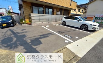 敷地内ガレージ