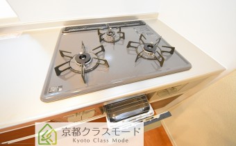 3口ガスシステムキッチン（グリル付き）