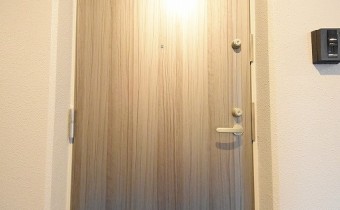 玄関ドア
