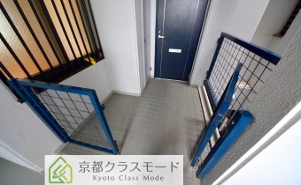 玄関ポーチ