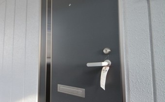 玄関ドア