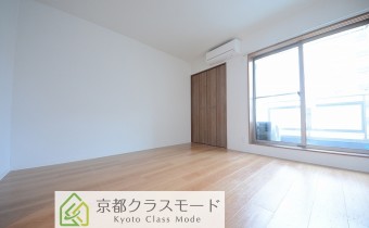 Room 8