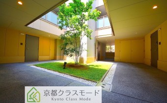 マンション中庭
