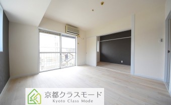 洋室8帖・別アングル