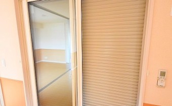 シャッター雨戸