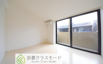 ※室内写真は同マンション内・別タイプの参考画像となります。