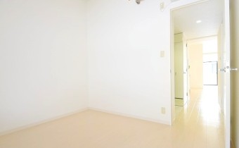 ※室内写真は同マンション内・別タイプの参考画像となります。