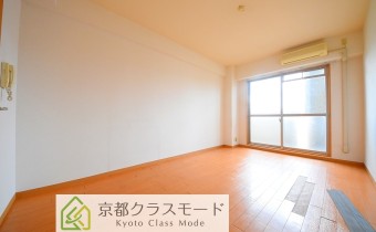 洋室8.3帖
