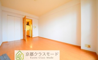 洋室8.3帖・別アングル