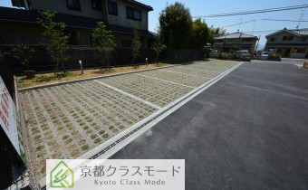 敷地内ガレージ
