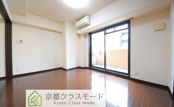 洋室7.3帖
