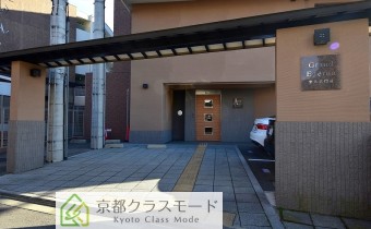 マンション・エントランス