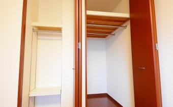 Room 4.9のクローゼット