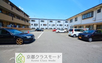 敷地内ガレージ