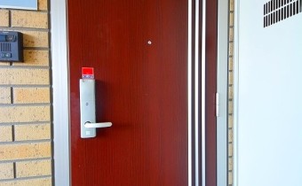 玄関ドア