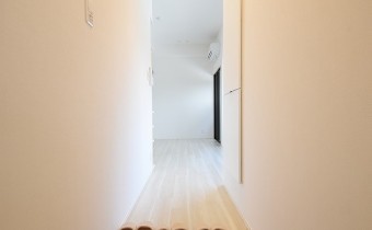 ※室内写真は同マンション内・別タイプの参考画像となります。