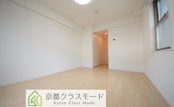 8.2帖のお部屋です♪3口ガスシステムキッチンなどハイスペックな設備も魅力♪