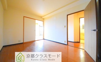 洋室6.9帖・別アングル