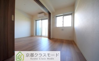 Room 4