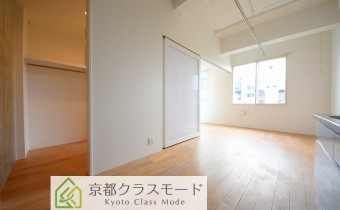 LDK 　※室内写真は303号室のものです。