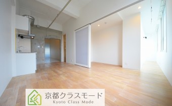 LDK 　※室内写真は303号室のものです。