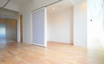 LDK 　※室内写真は303号室のものです。