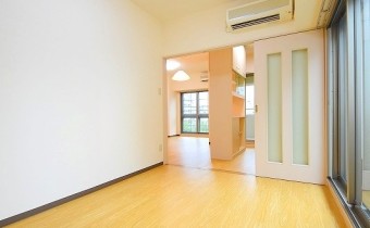 洋室6帖・別アングル