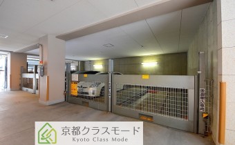 敷地内ガレージ