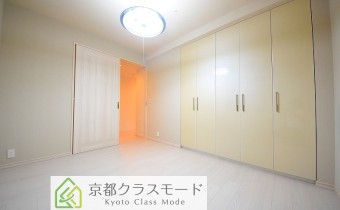 Room6