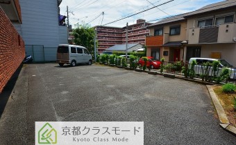 敷地内ガレージ