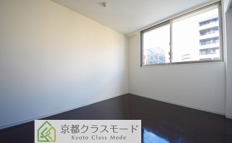 Room 7