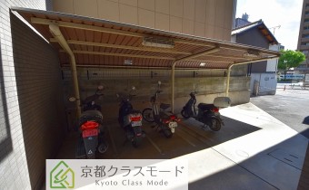 バイク置場