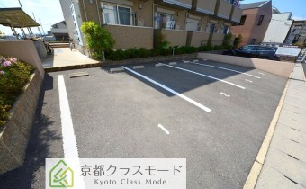 敷地内ガレージ