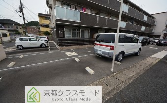 敷地内ガレージ