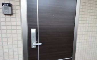 玄関ドア