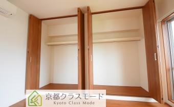 クローゼット　※写真は同マンション1101号室のものです