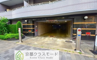 敷地内ガレージへ