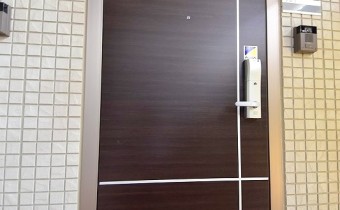 ※室内写真は同建物内・別タイプの参考画像となります。