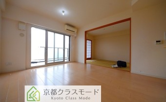 明るいリビングです
